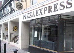 Pizza Express - Fotografia de Origem desconhecida